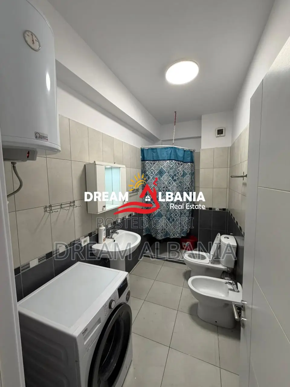 Jepet Apartament 2+1 me qera Tek Kompleksi Golden Park ,prane Amerikan