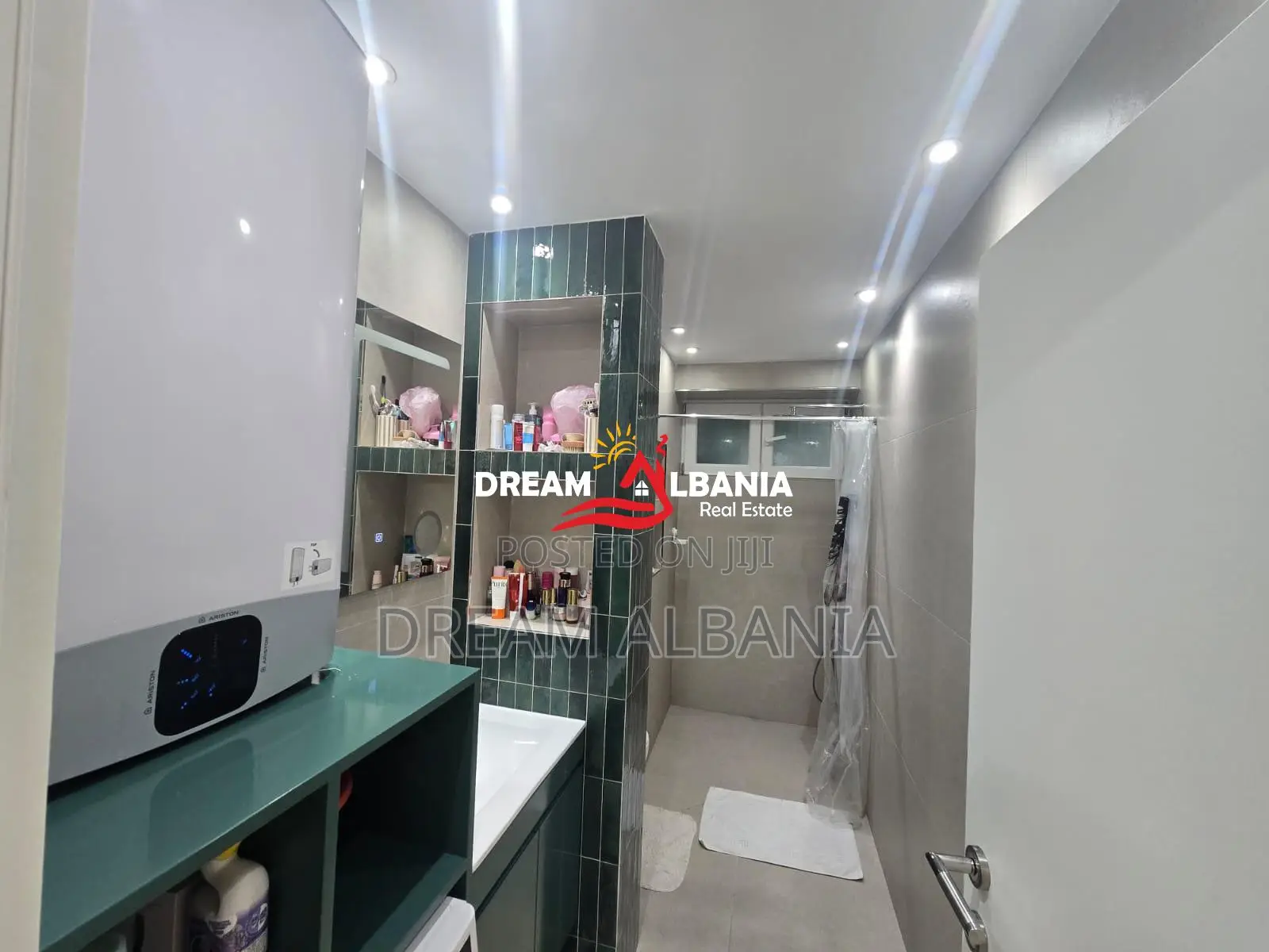 Apartament 2+1 ne Shitje tek Brryli perballe Tirana Bank (ID 4129570)