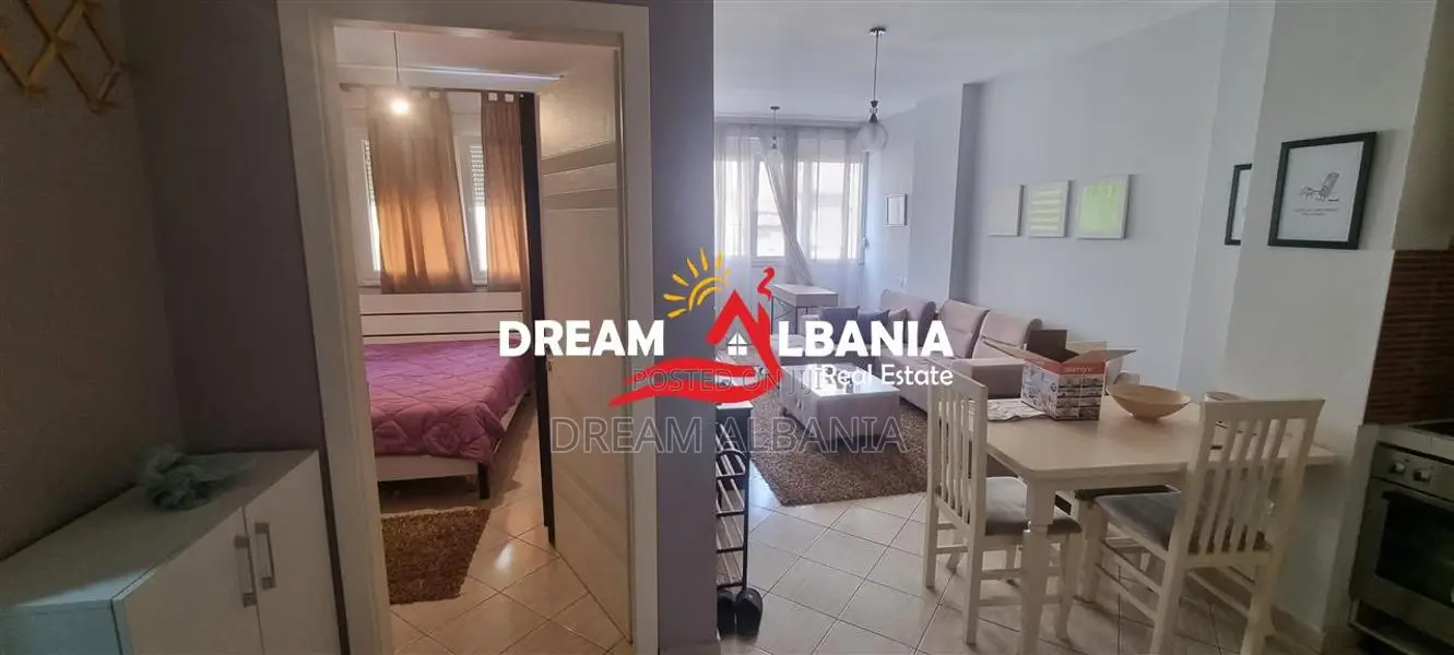 Jepet Apartament 1+1 me qera Tek Medreseja, rruga Riza Cerova (ID 4211
