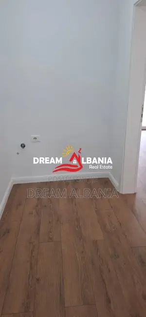 Apartament 1+1 ne Rr Qemal Stafa, pran Shkolles te Kuqe (ID 4119481)