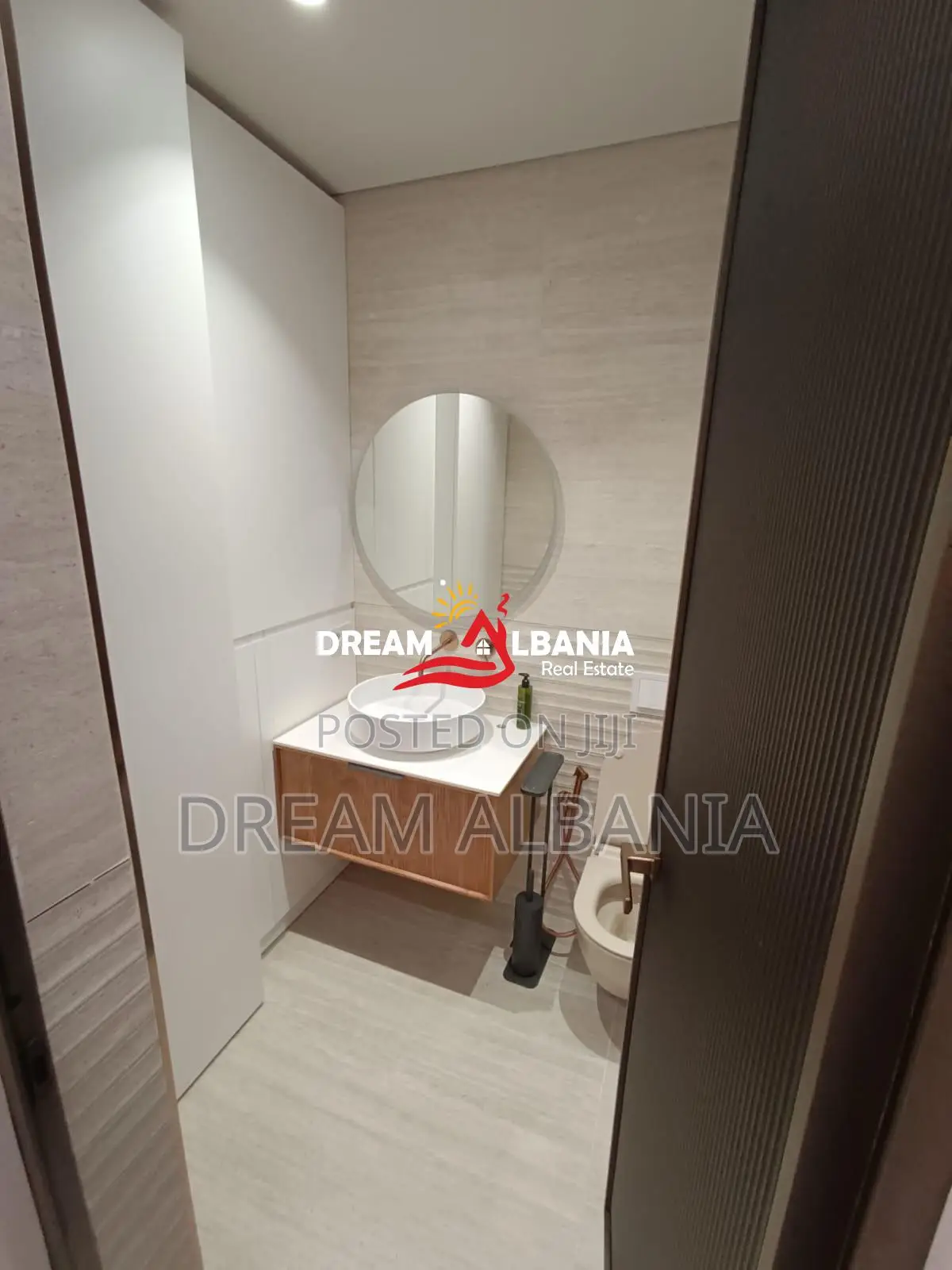 Apartament Luksoz 1+1 me Qira në Tiranë në Golden Tower (ID 42111521)