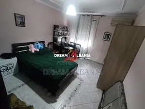 Zyre 3+1+2wc me qera prane Rruges se Sales ne Tirane ( ID 4231483)