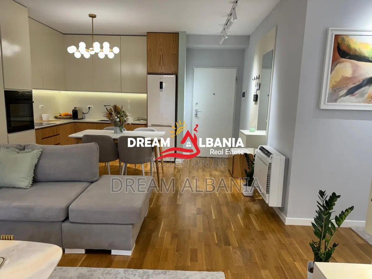 Jepet me qera apartament 1+1+ Post Parkimi tek Rruga e Barrikadave ID 