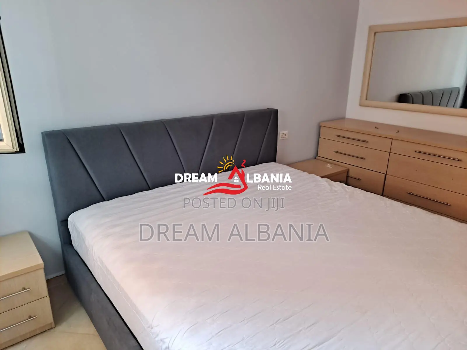 Apartament 2+1+Post Parkimi ne Shitje tek Liqeni i Thate (Rruga Peti) 