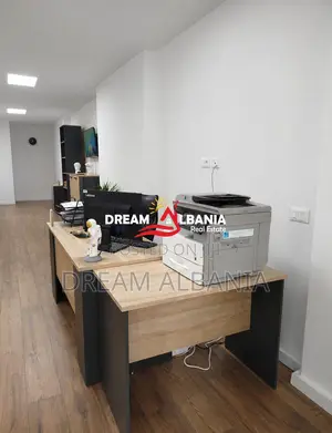 Zyrë për Shitje te Kryqëzimi i Laprakës-TIRANE (42611561)