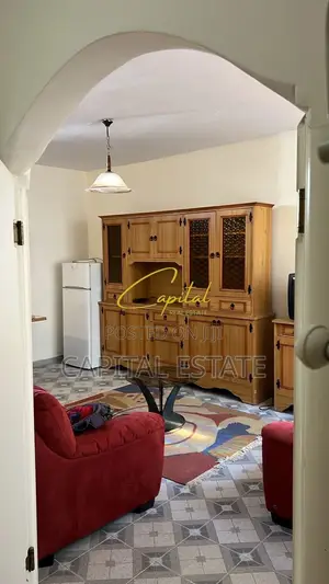 APARTAMENT ME QIRA 1+1 MYSLYM SHYRI 420 EURO