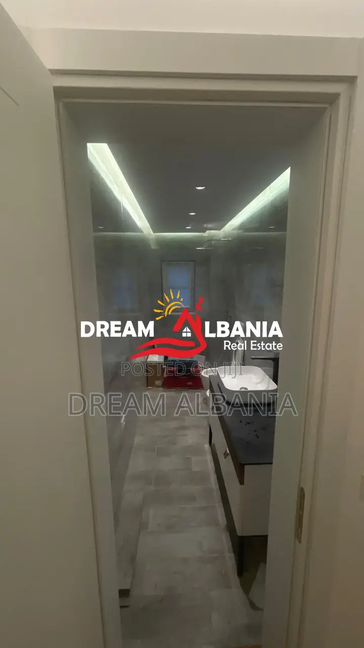 Ambient biznesi me qera, tek Shkolla e Baletit (ID 42611215)
