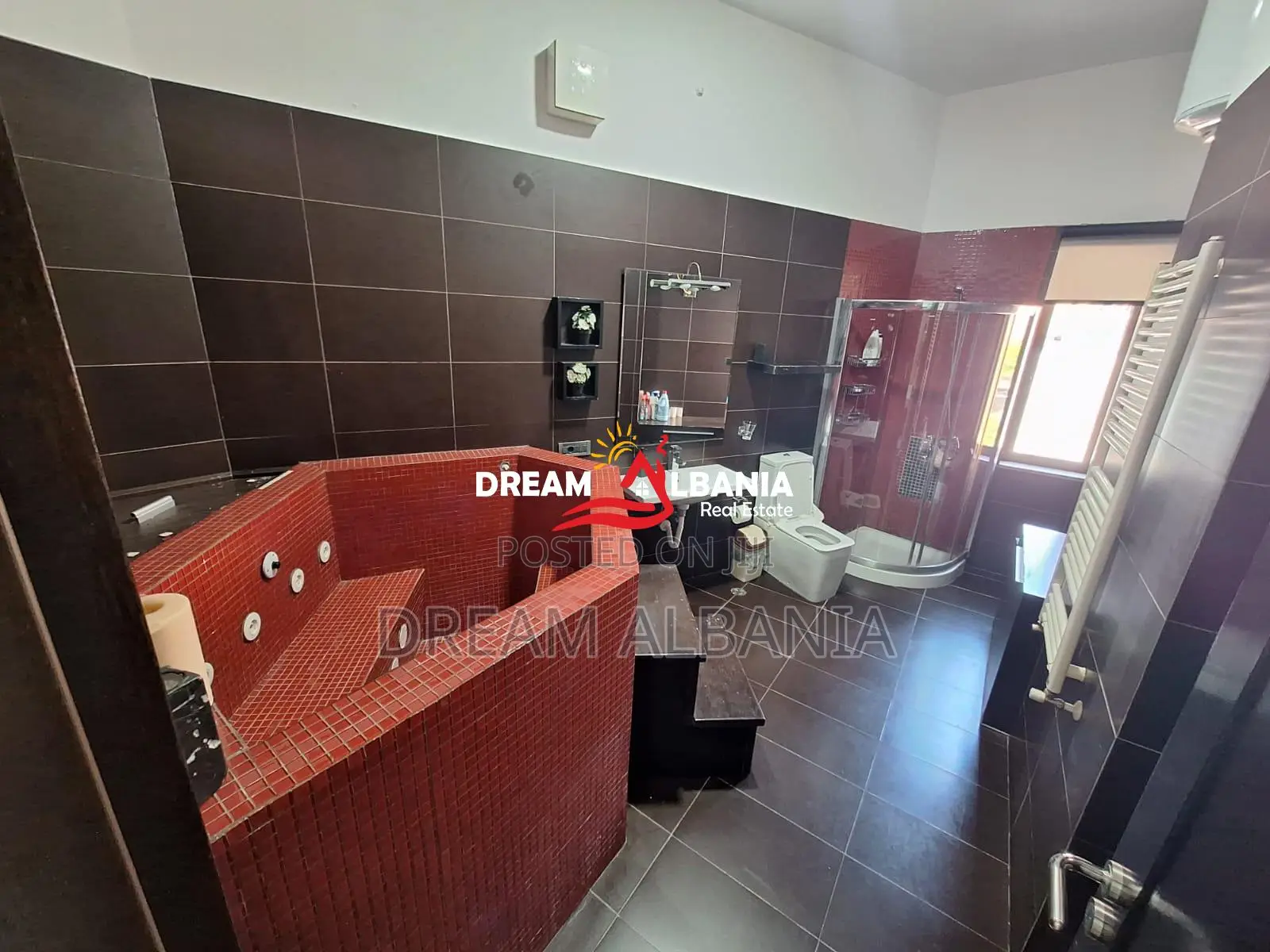 Apartament me qera 2+1+2 me Parkim Tek Rruga e Barrikadave (ID 4221559