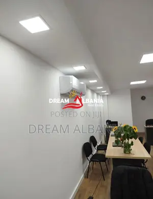 Zyrë për Shitje te Kryqëzimi i Laprakës-TIRANE (42611561)