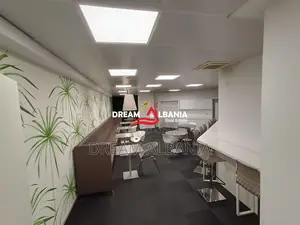 Jepet me qera Ambient Biznesi prane rrethrrotullimit te zogut zi (ID 4