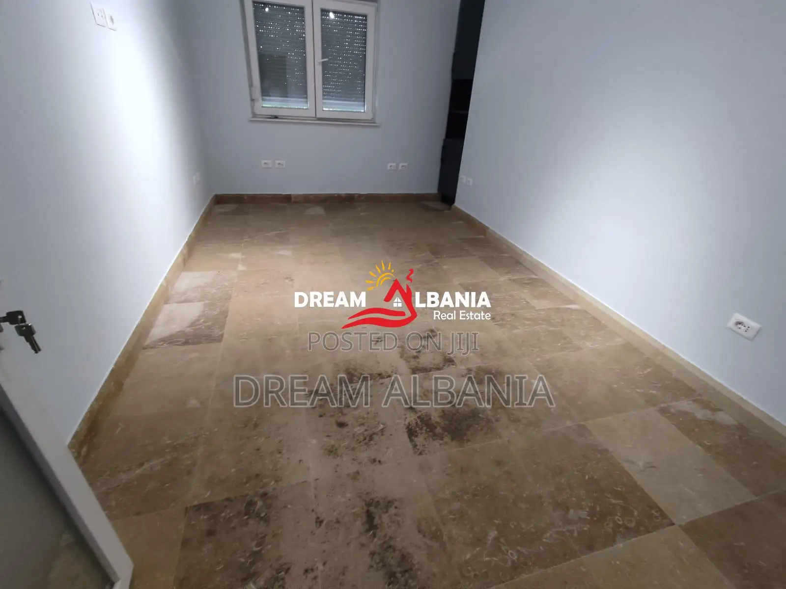 Jepen Apartamente/Zyra me qera ne Rrugen 5 Maji prane Concord (ID 4261