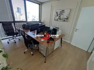 Jepet Ambient Zyre me qera ne Rrugen Mine Peza tek Golden Tower(ID 422