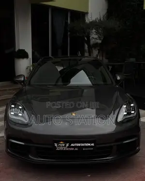 Porsche Panamera 4S