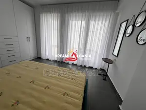 Jepet me qera duplex 3+1+verande dhe post parkimi i perfshire tek Resi
