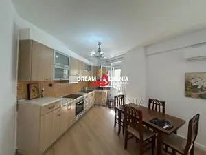 Ambient zyre bosh me qera ne rrugen Lidhja e Prizrenit te Garda, Tiran