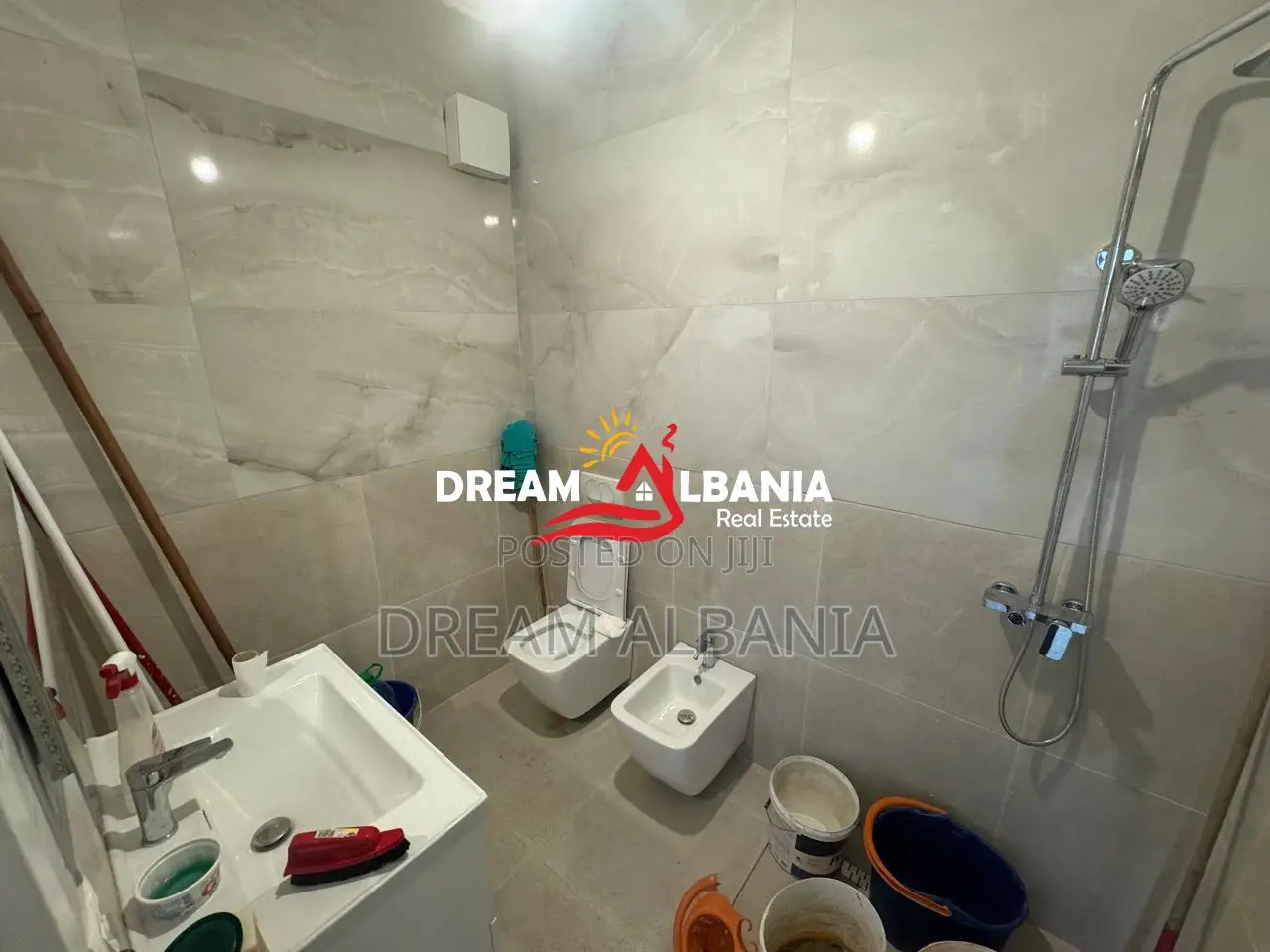 Apartament 2+1+2 me qera , prane tregut te uzina Dinamo,Tirane (ID 422
