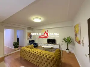 Jepet me qera apartament 2+1 ne zonen e Bllokut, Tirane (ID 42215594)