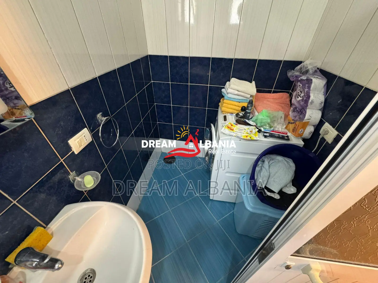 Jepet me qera apartament 2+1+2 Poste Parkimi, ne Porcelan, prane Europ