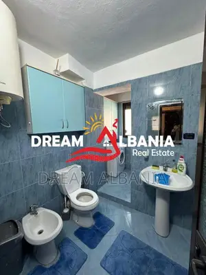 Jepet Apartament 2+1 me qera tek Pazari i Ri, prane Lincoln (ID 422961