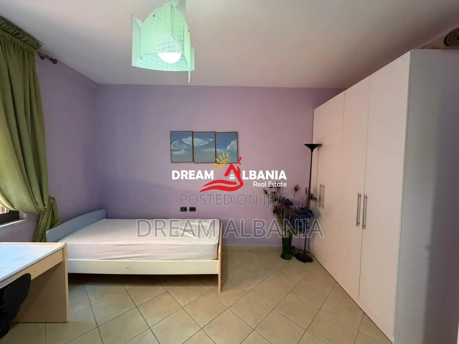Jepet me qera apartament 2+1+2 me Post parkimi tek 9 -kateshet, Tirane