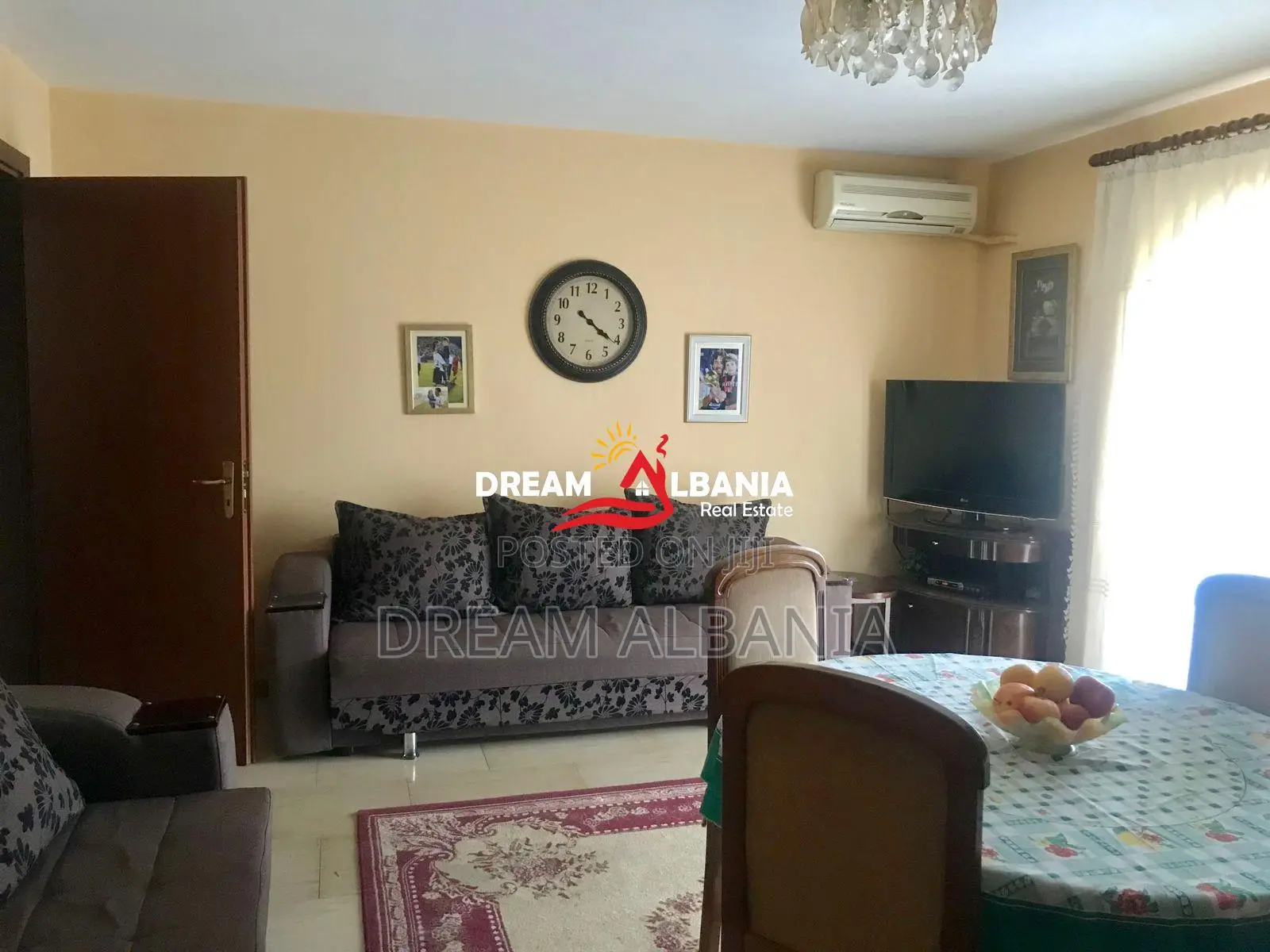 Jepet apartament me qera 3+1 per HOSTEL tek Mozaiku i Tiranes (ID 4239