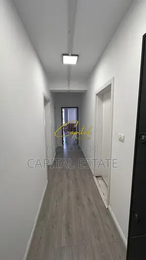 ZYRE ME QIRA 116 M2 VASIL SHANTO 1.200 EURO