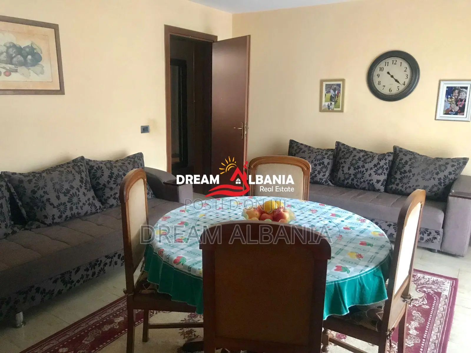 Jepet apartament me qera 3+1 per HOSTEL tek Mozaiku i Tiranes (ID 4239