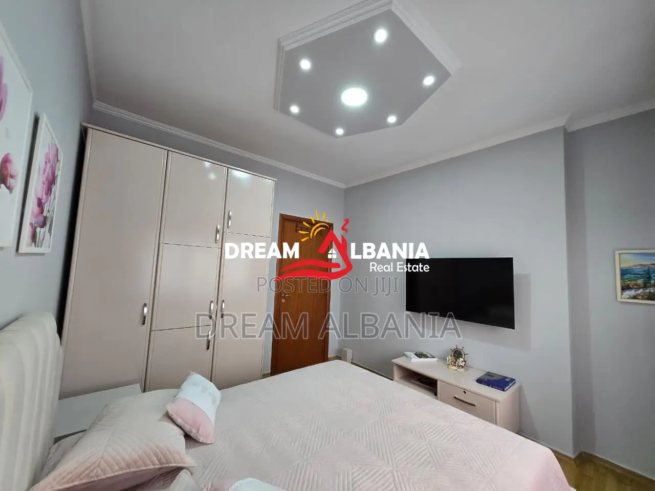 Jepet kat vile me qera ne Rrugen e Elbasanit , Tirane ( ID 4251434 ) .