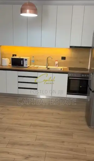 APARTAMENT ME QIRA 2+1+2 ISH PARKU 700 EURO