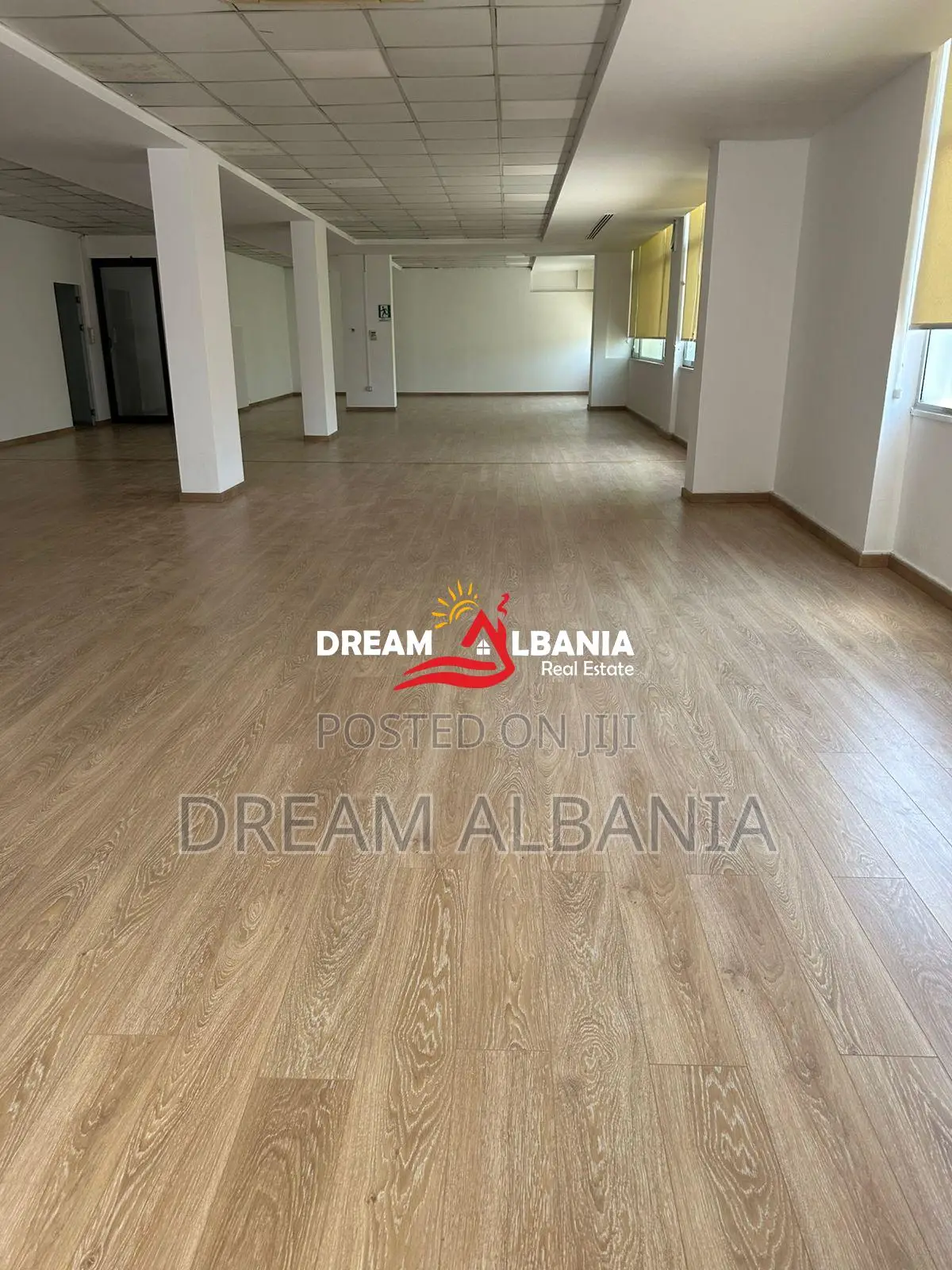 Jepet ambient biznesi me qera ne zonen e Bllokut prane Stadiumit Selma