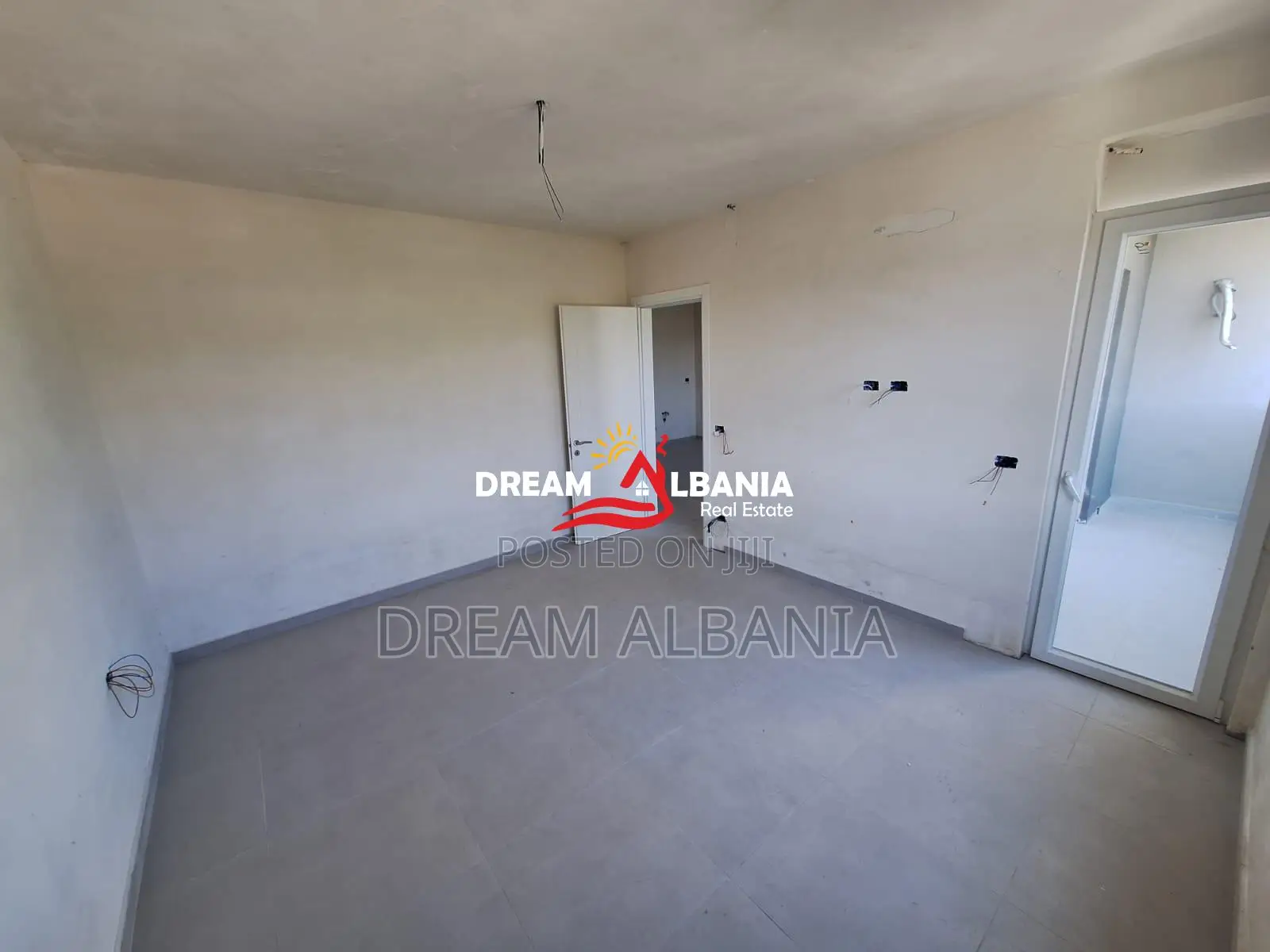 Shiten Apartamente 1+1 Tek Mali Robit,Golem (41111619)