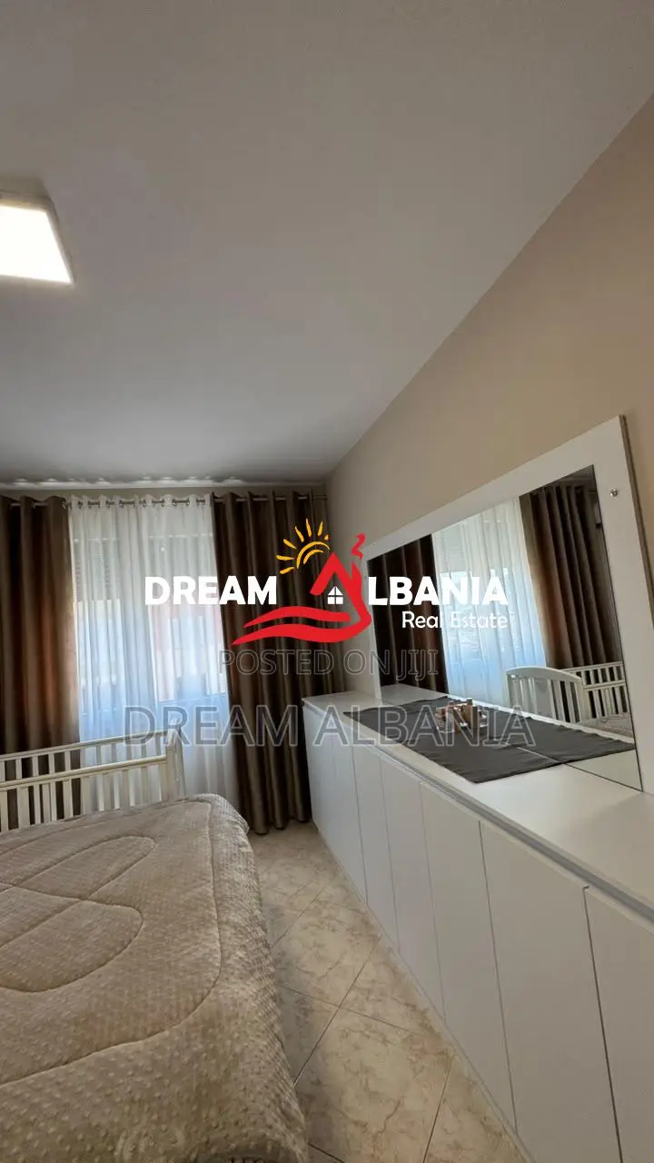 Apartament me qera 2+1, ne Rrugen Frederik Shiroka, prane 21 dhjetorit