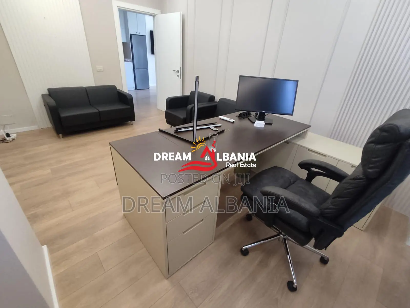 Jepet Ambient Zyre me qera ne Rrugen Mine Peza tek Golden Tower(ID 422