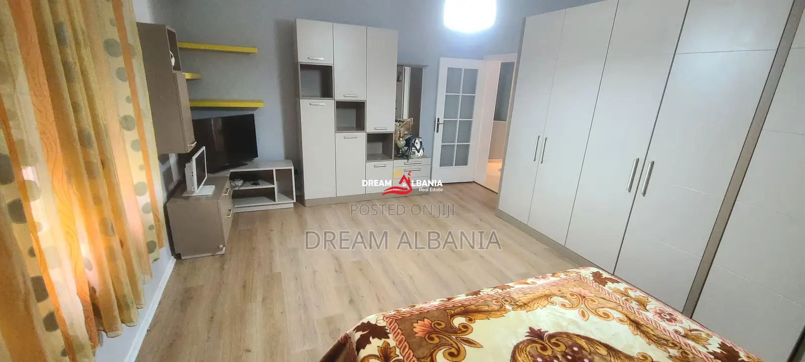 Vile Rezidenciale me Oborr me Qera ne Laprake (ID 4251329)