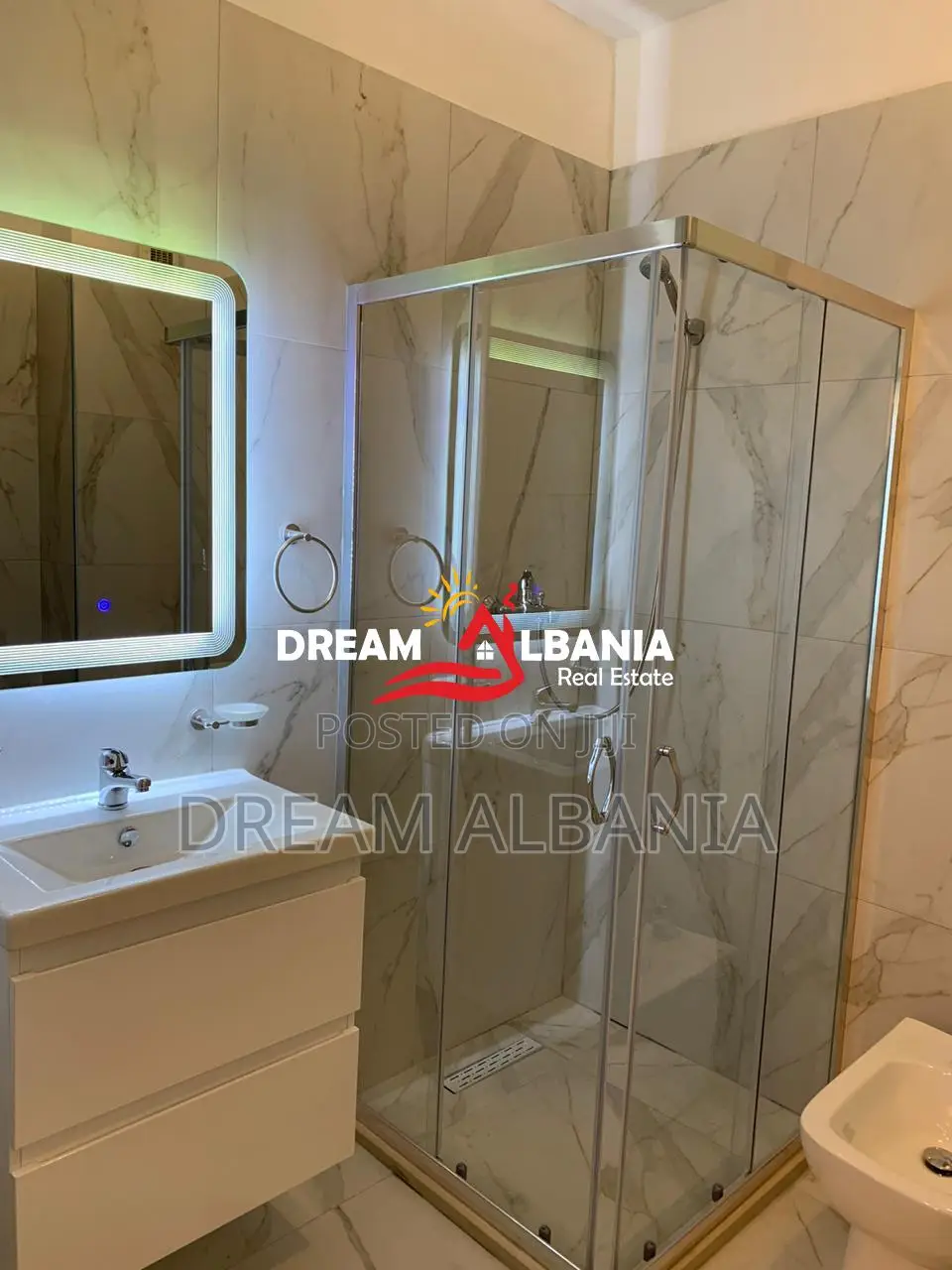 Apartament 1+1 me qera ne Rrugen e Elbasanit, prane Liceut Artistik (I