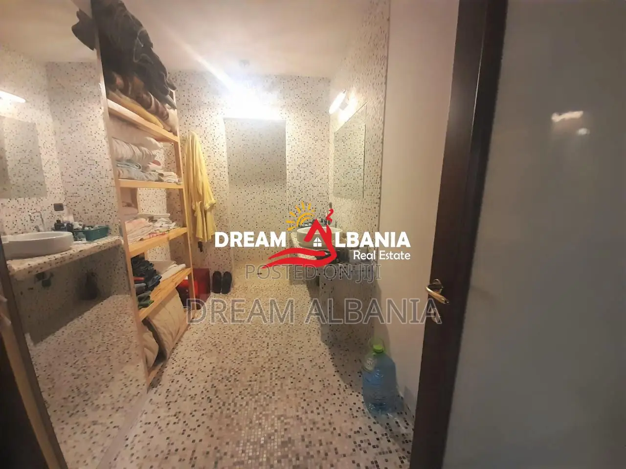 Apartament 2+1 me Kuzhine ne Vete ne Shitje ne Fresk, ne Rrugen Shefqe