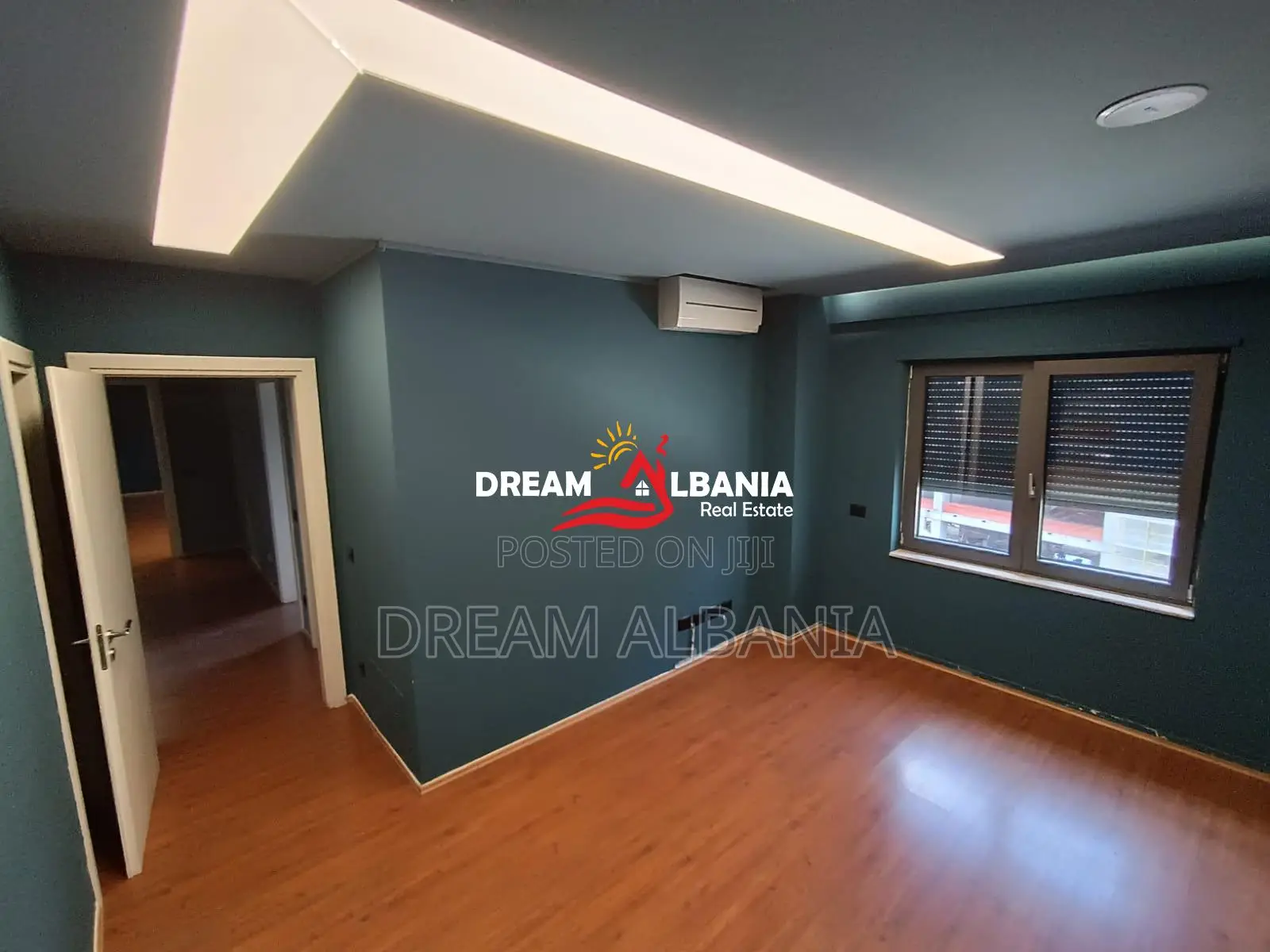 Apartament me Qera 3+1+2 Tualete (Ambient ZYRE) tek Zogu i zi ne Tiran