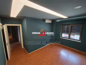 Apartament me Qera 3+1+2 Tualete (Ambient ZYRE) tek Zogu i zi ne Tiran