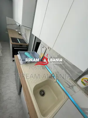 Apartament 3+1 me qera ne Rrugen Dritan Hoxha prane Universitetit Zonj