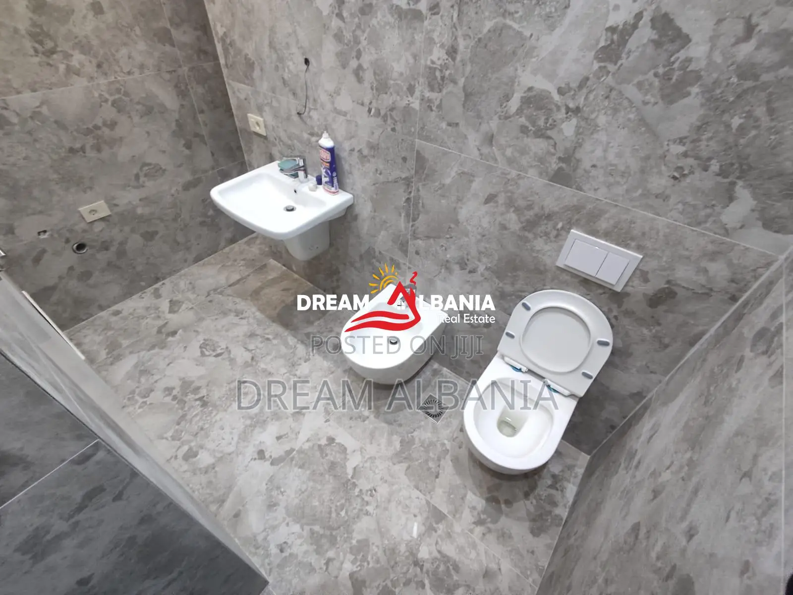 Jepet Ambient Zyre me qera ne Rrugen Mine Peza tek Golden Tower(ID 422