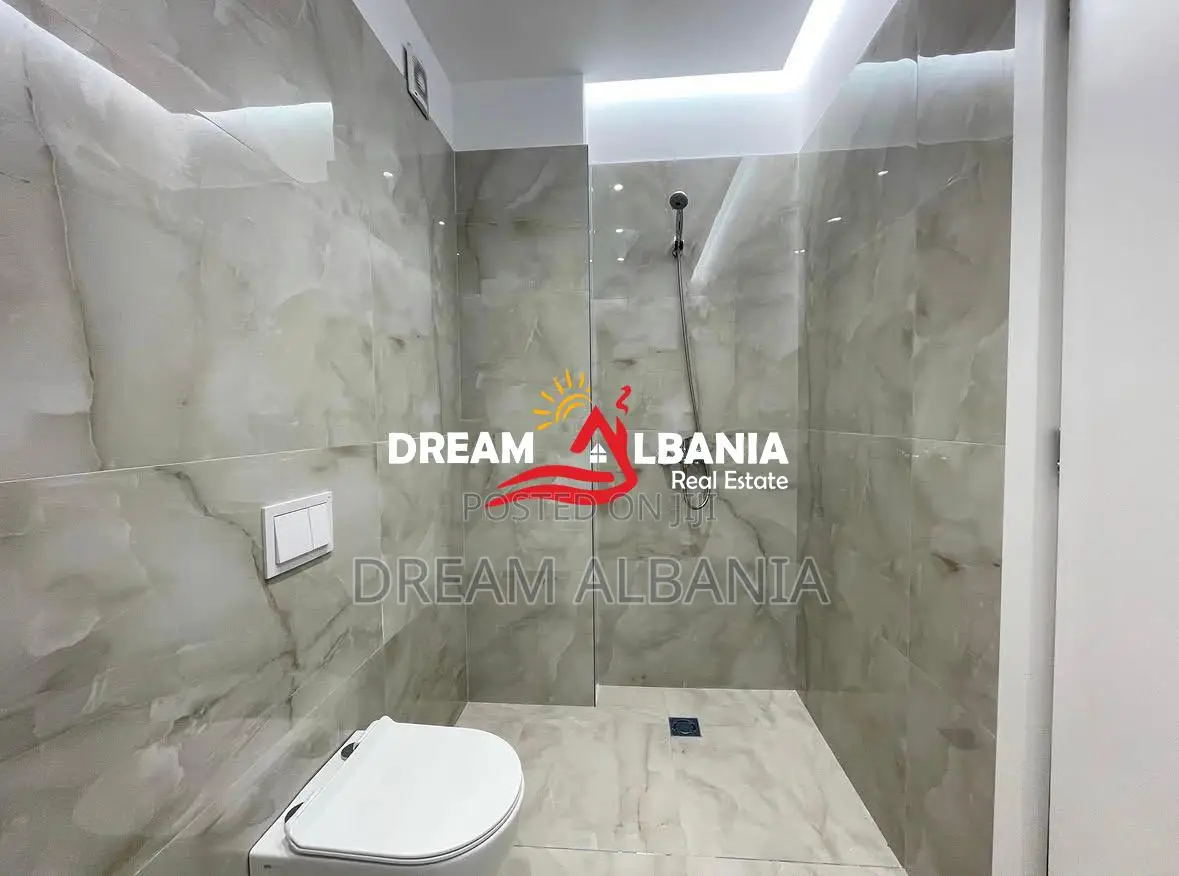 Jepet Apartament 1+1 me qera ne Golden Tower (ID 42111524)