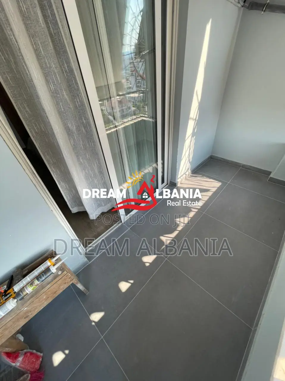 Apartament 3+1 me qera ne Rrugen Dritan Hoxha prane Universitetit Zonj
