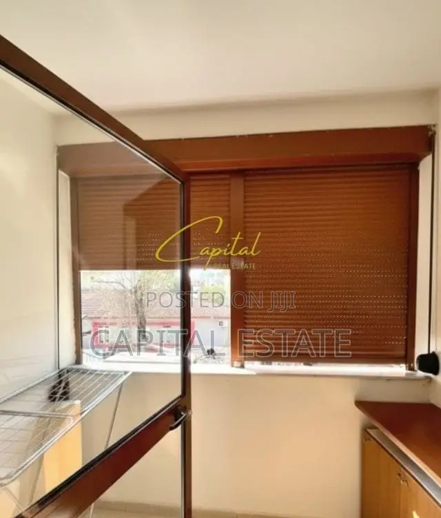 APARTAMENT ME QIRA 1+1 BLV BAJRAM CURRI 45.000 LEKE