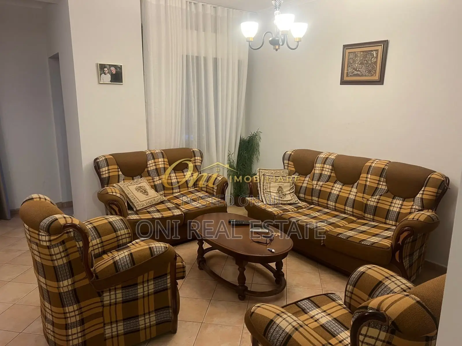 Apartment to rent Komuna e Parisit - Kristal Center (Tirana - city)