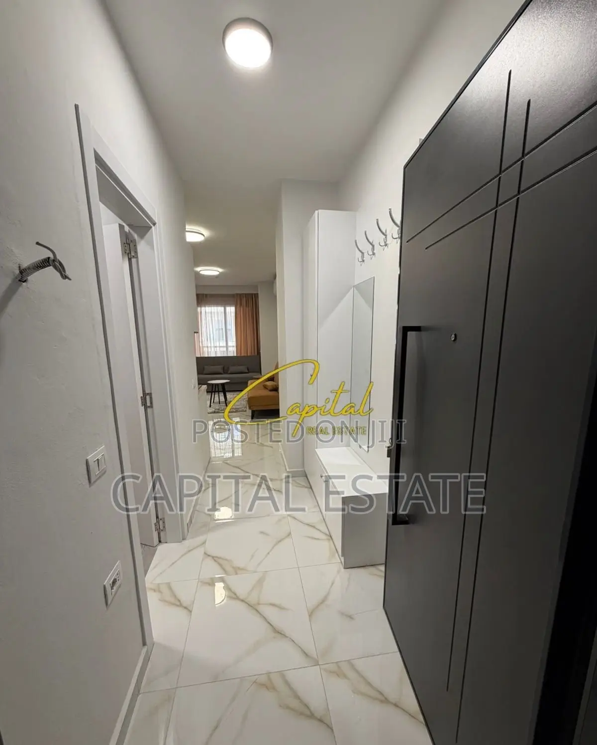 GARSONIERE ME QIRA 40 M2 LAPRAKE 42.000 LEKE