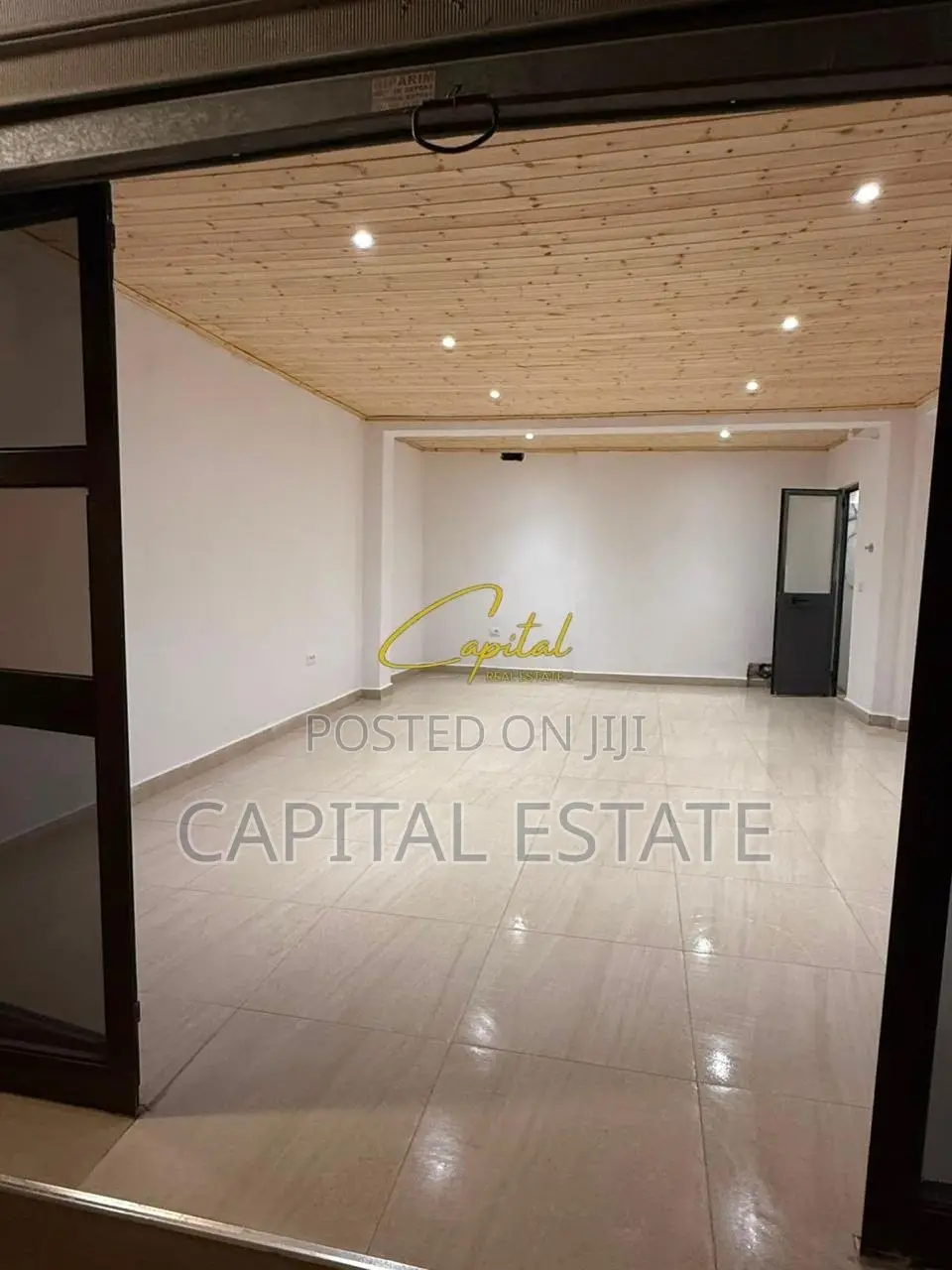AMBIENT BIZNESI ME QIRA 50 M2 ALLIAS 45.000 LEKE