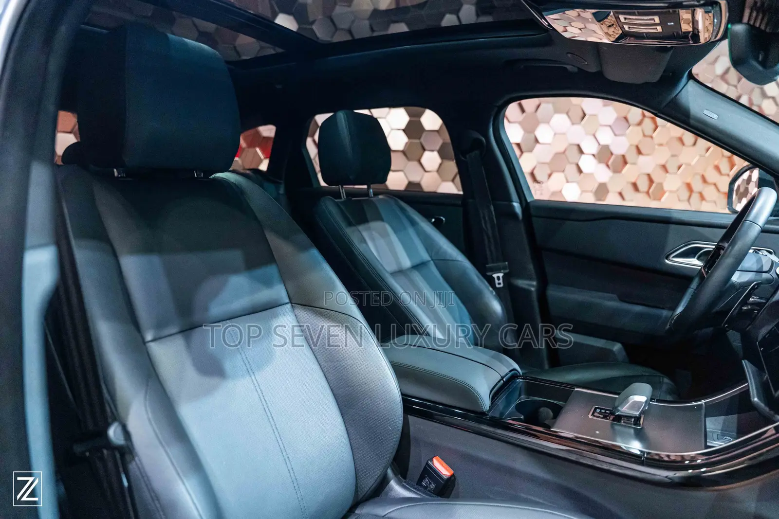 RANGE ROVER VELAR