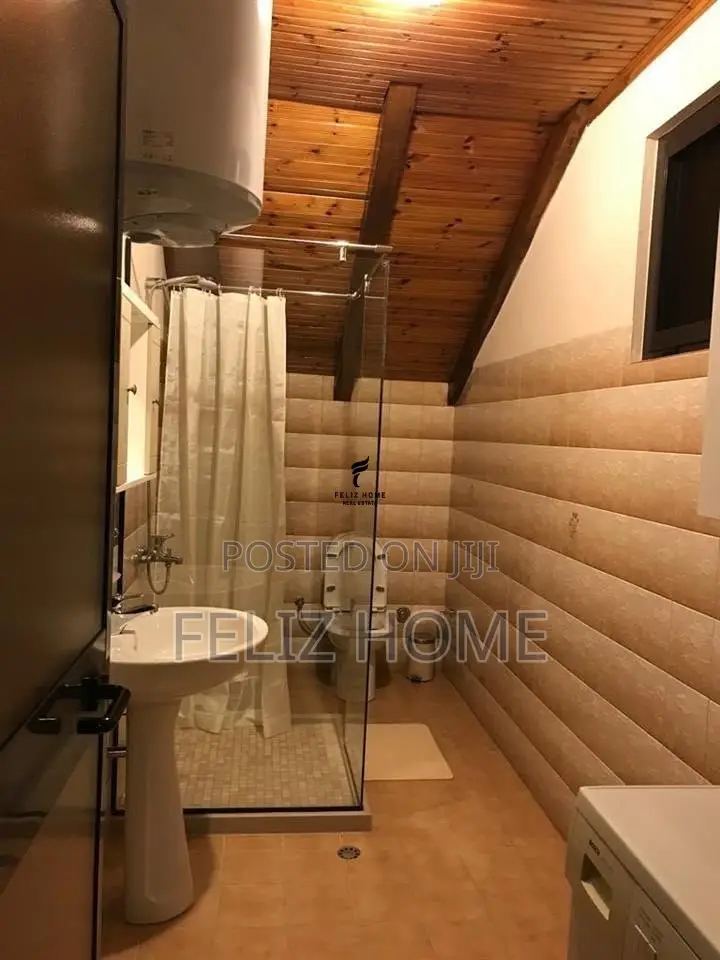 APARTAMENT ME QERA 3+1 XHAMLLIK 60.000 LEKE