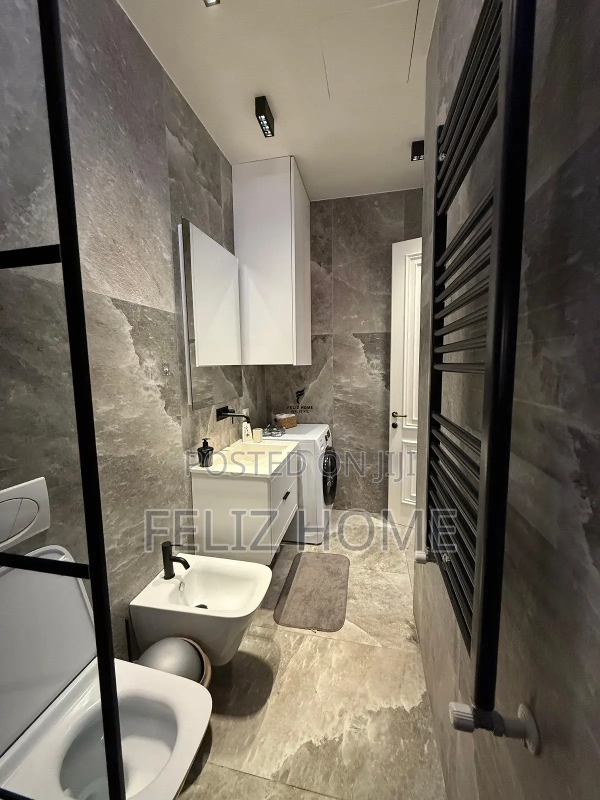 APARTAMENT ME QERA 1+1 RRUGA E KAVAJES 120.000 LEKE
