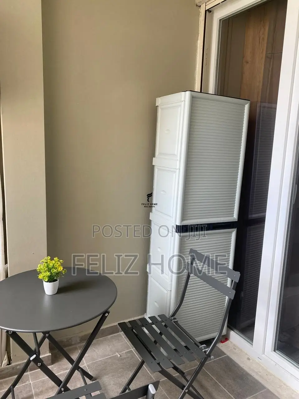 APARTAMENT ME QERA 1+1 YZBERISHT 50.000 LEKE